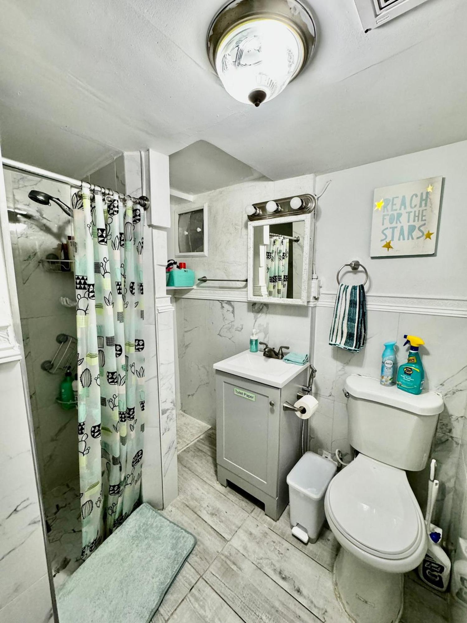 Private Room With Two Twin Beds Air Conditioning And Shared Bathrooms Located Near Seatac Airport And Downtown Seattle Dış mekan fotoğraf