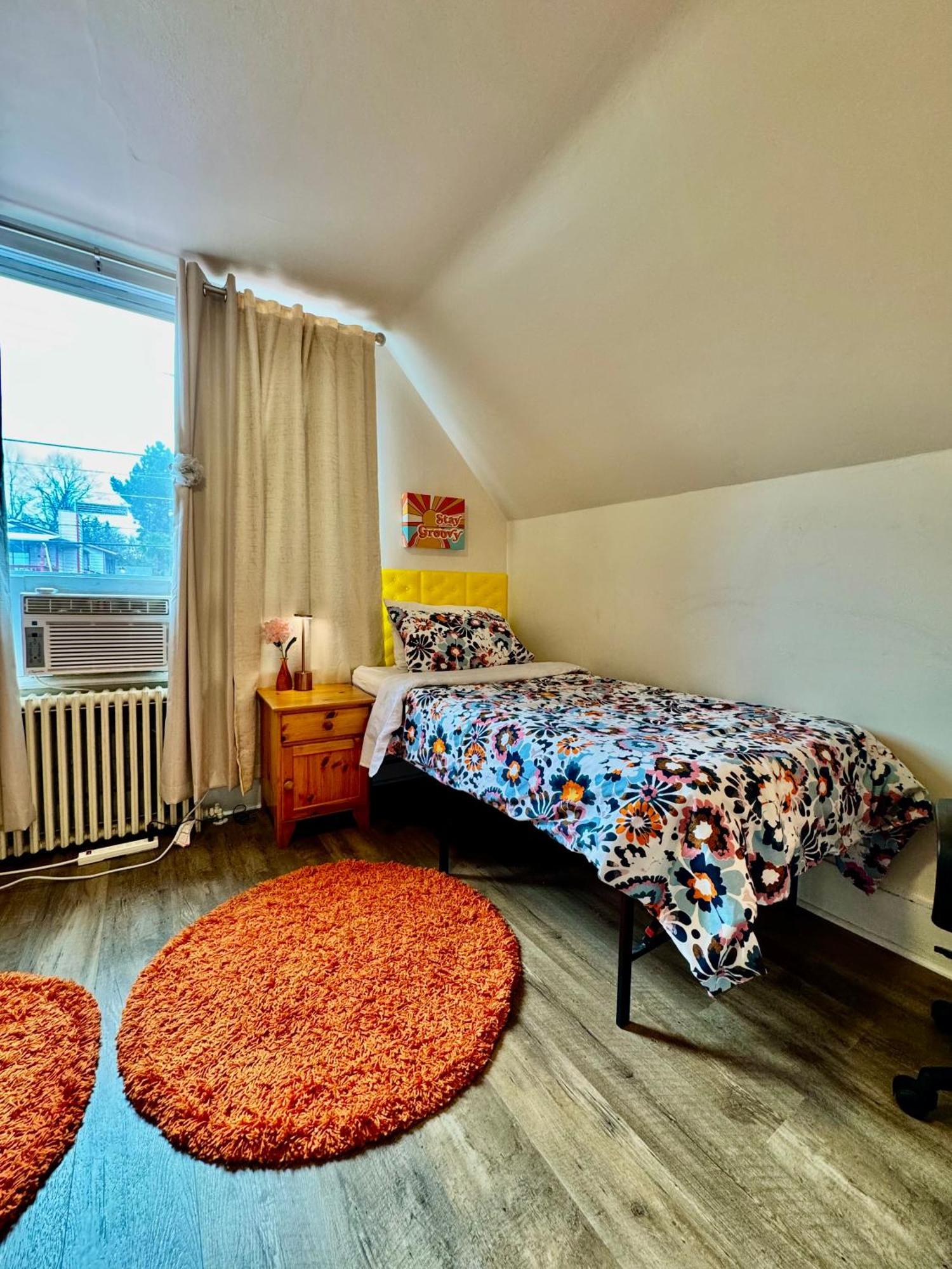 Private Room With Two Twin Beds Air Conditioning And Shared Bathrooms Located Near Seatac Airport And Downtown Seattle Dış mekan fotoğraf